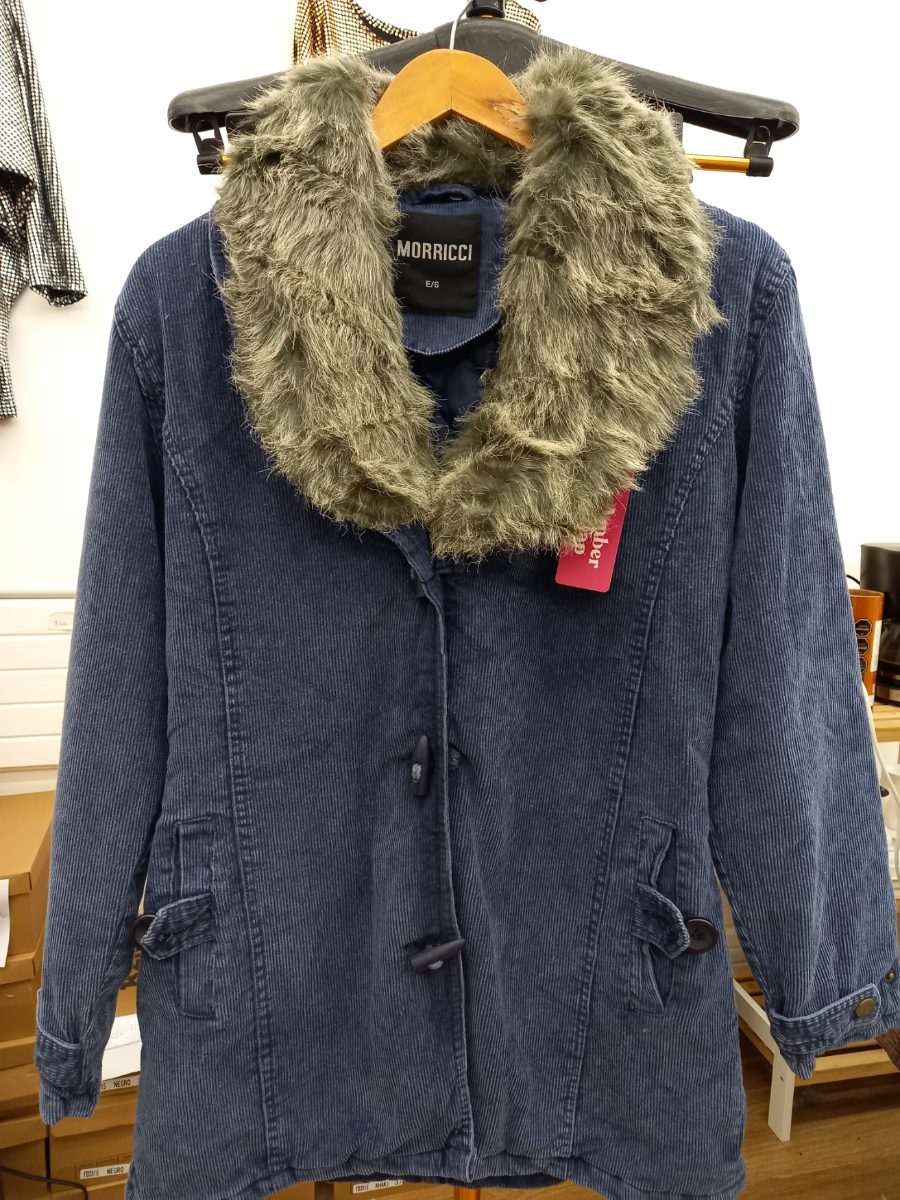 CAMPERA PANA  CUELLO CON PELO