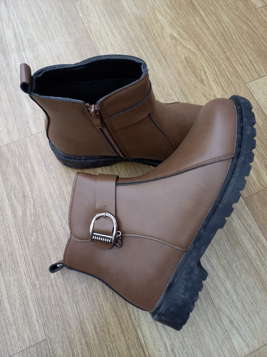 BOTA EVILLA # 36-23,5CM  #37-24CM  #38-24,5CM  # 39-25CM  #40-25,5CM  #41-26CM